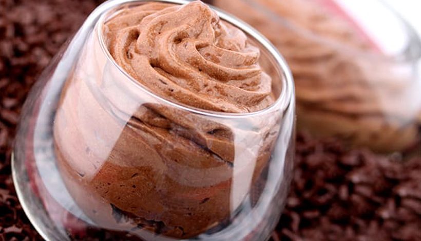 MOUSSE AU CHOCOLAT ONCTUEUSE